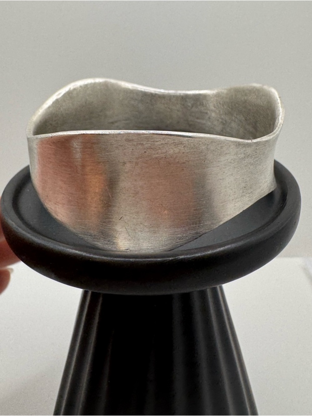 Artisan Silver Tone Modernist Wavy Concave Bangle Bracelet 89.7g